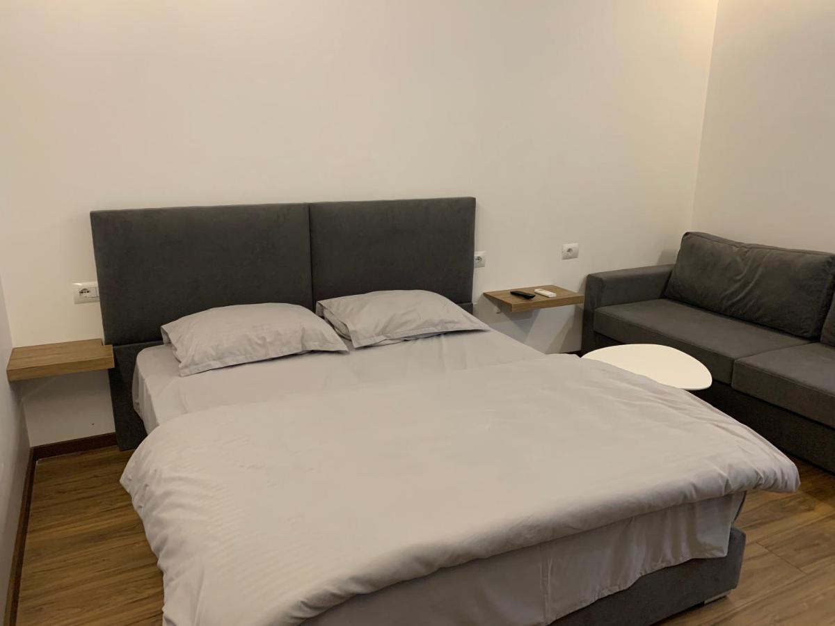 Vila Topciu Pogradec Luaran gambar