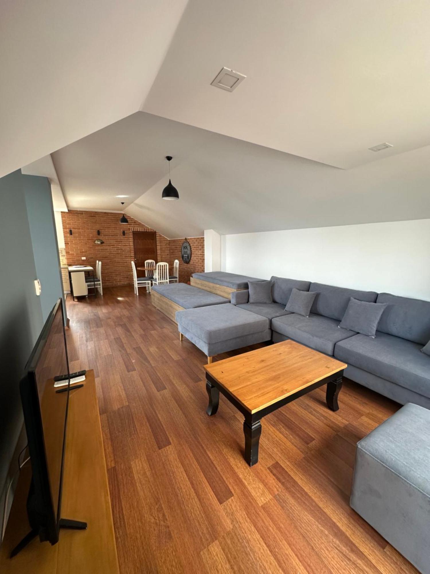 Vila Topciu Pogradec Luaran gambar