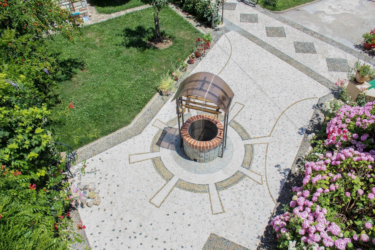 Vila Topciu Pogradec Luaran gambar
