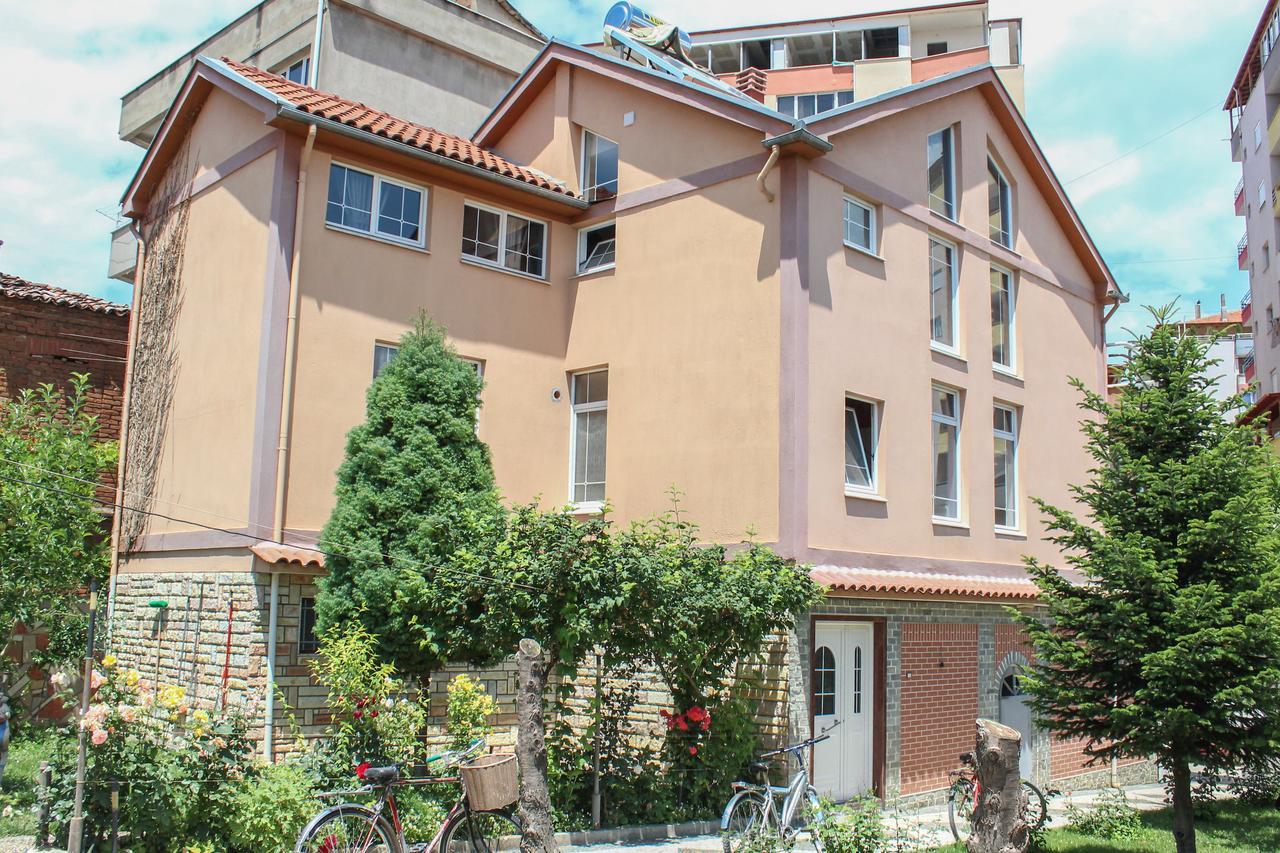 Vila Topciu Pogradec Luaran gambar